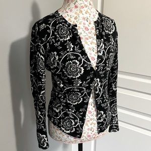 Karen Scott Black and white floral printed cardigan